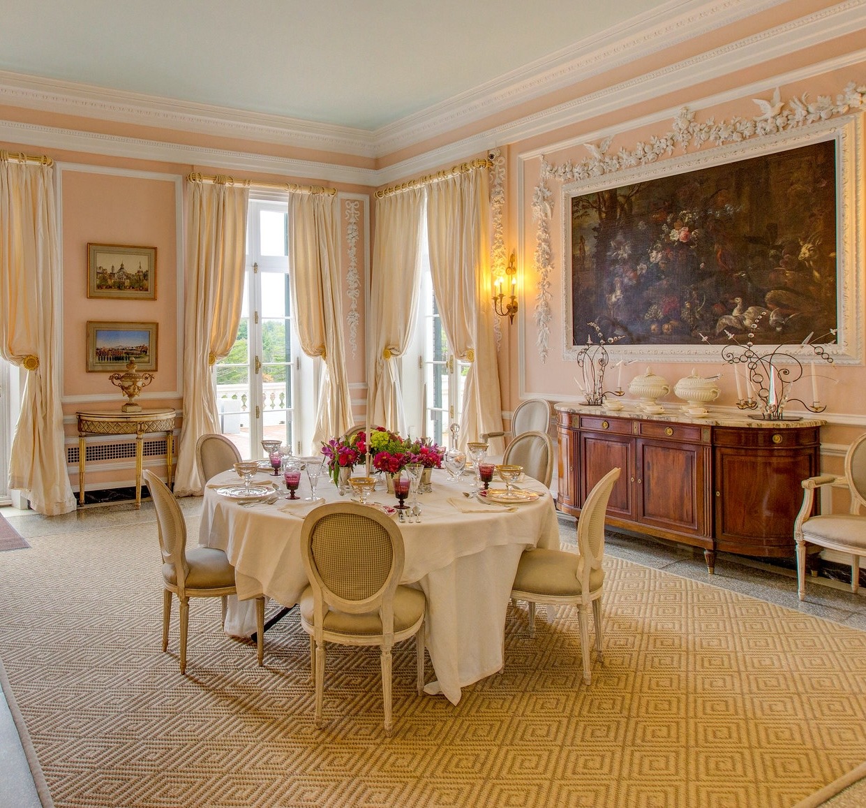 Diningroom at The Mount